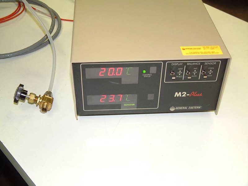 Dew Point Measuring Device with No Flow Meter.