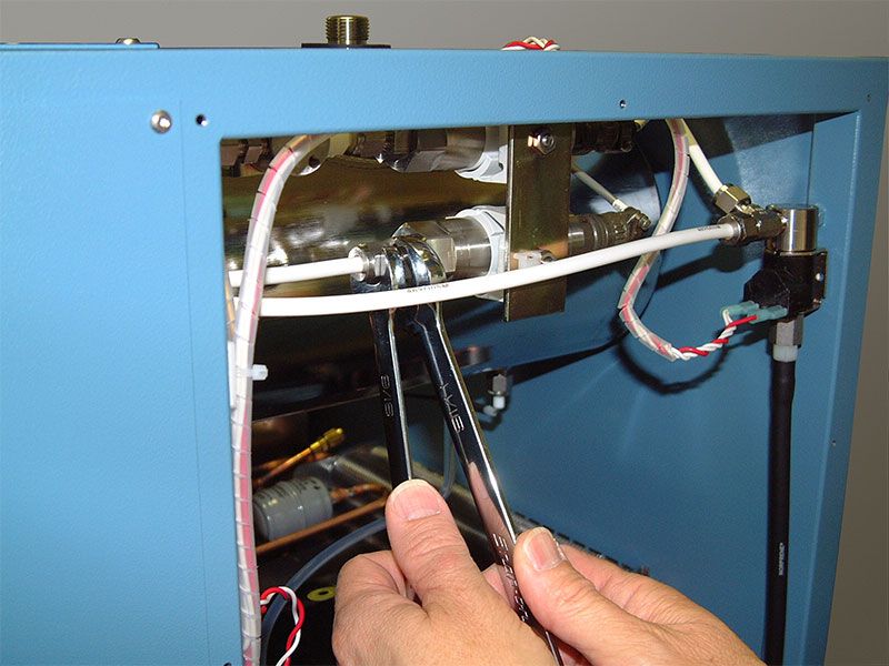 Remove the High Pressure Transducer T3.